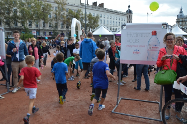 Evian Oxygen  (детский забег перед Run in Lyon 2013)